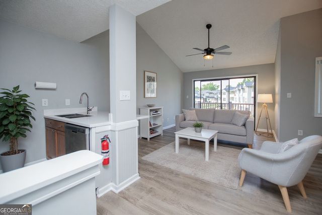 325 Berry Court, Villa Rica, GA 30180