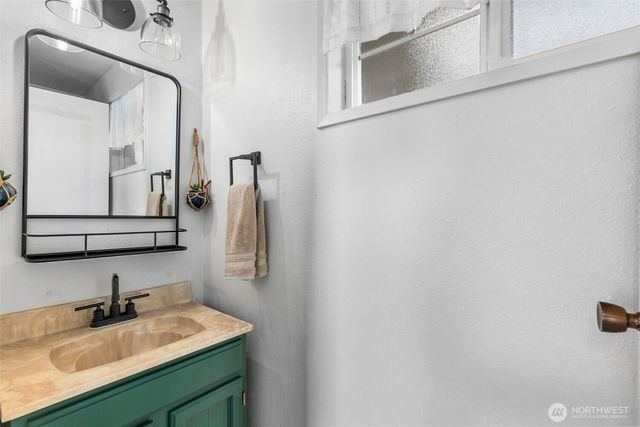 3102 60th Loop SE, Olympia, WA 98501