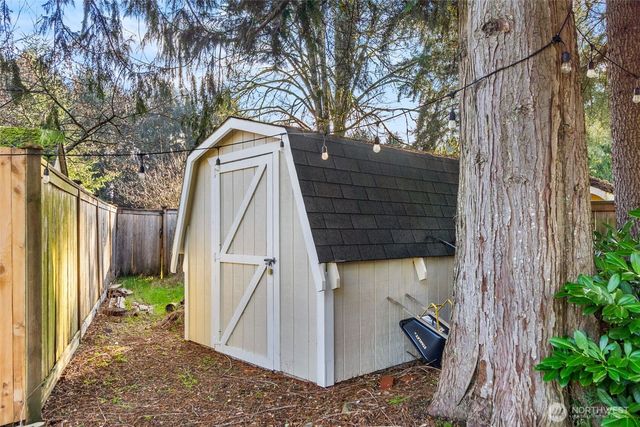 3102 60th Loop SE, Olympia, WA 98501