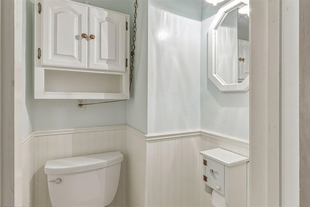434 Crooked Lake Drive, Kalamazoo, MI 49009