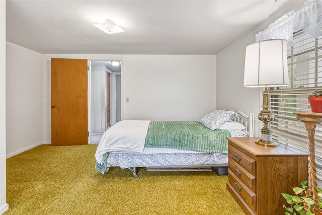 434 Crooked Lake Drive, Kalamazoo, MI 49009