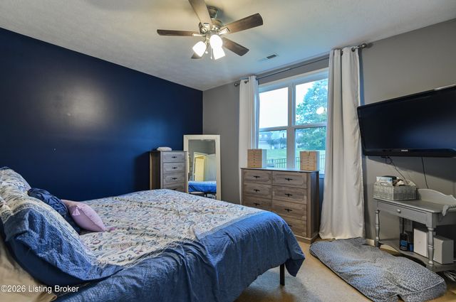 11883 Trottingham Cir, Louisville, KY 40299