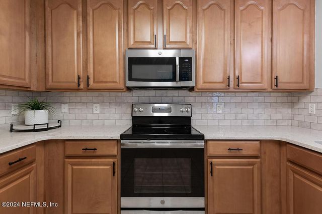 101 BRANNAN Place 112, St. Johns, FL 32259