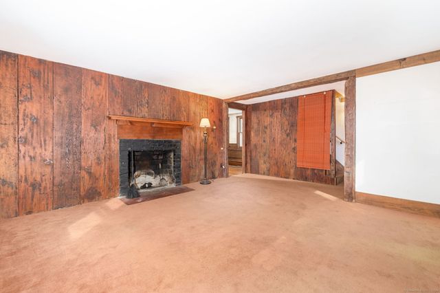 981 Hopewell Road, Glastonbury, CT 06073