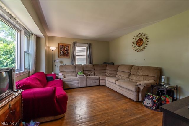 1703 41st Street NW, Canton, OH 44709