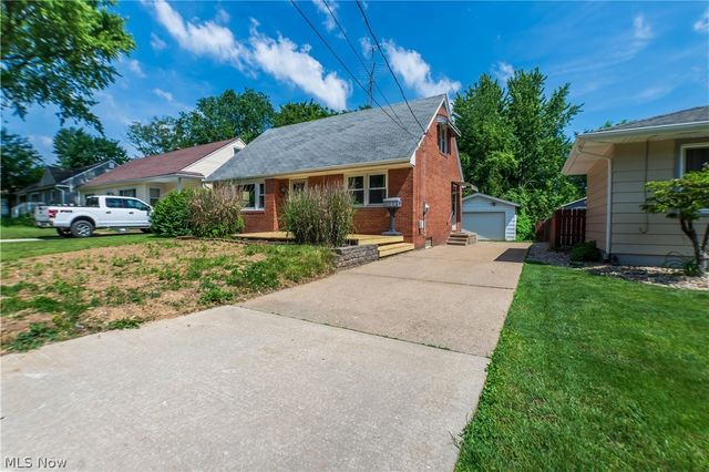 1703 41st Street NW, Canton, OH 44709