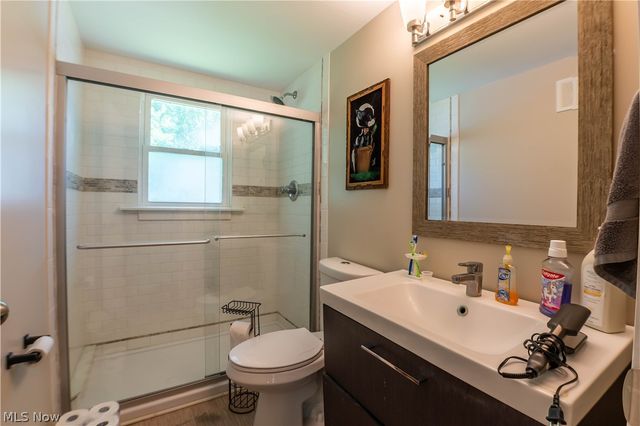 1703 41st Street NW, Canton, OH 44709