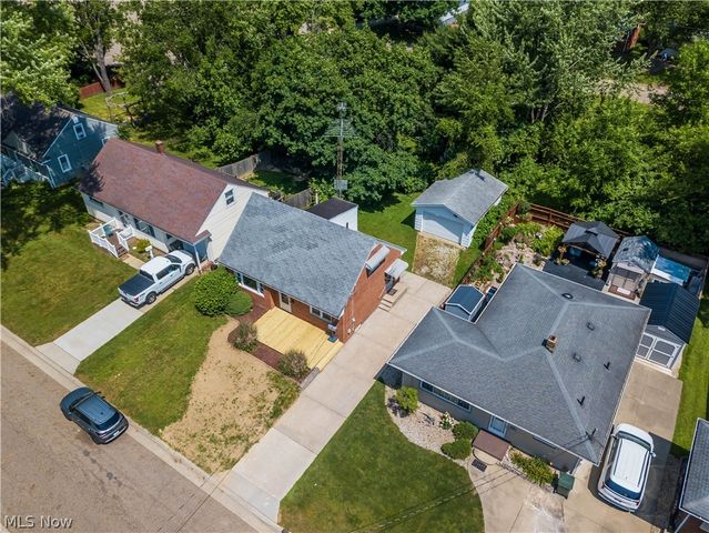 1703 41st Street NW, Canton, OH 44709