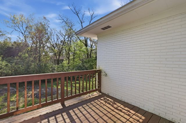 1217 Peter Pan Road, Lookout Mountain, GA 30750