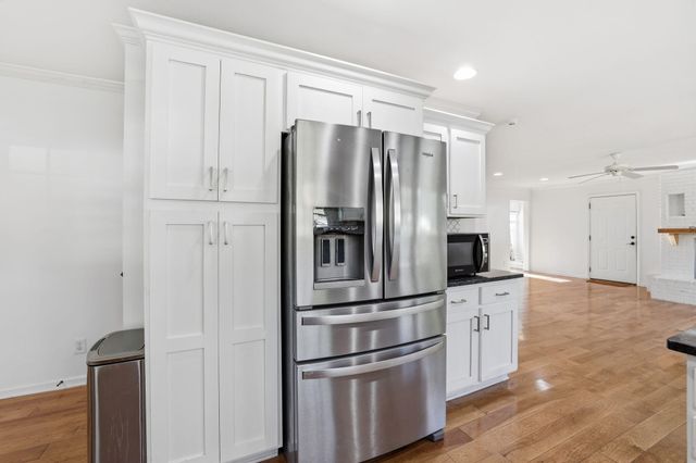 1217 Peter Pan Road, Lookout Mountain, GA 30750