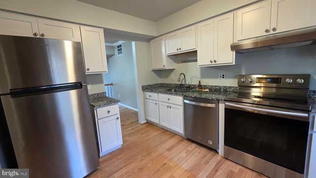 9529 CHERRY OAK CT, Burke, VA 22015