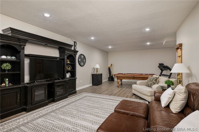 1729 Champions Pointe Parkway, Henryville, IN 47126