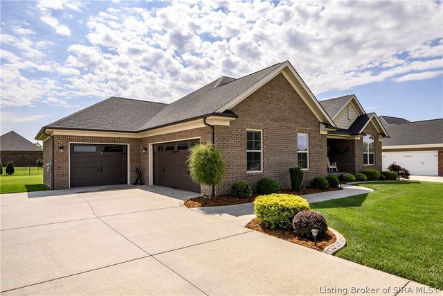 1729 Champions Pointe Parkway, Henryville, IN 47126