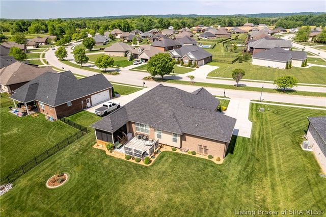 1729 Champions Pointe Parkway, Henryville, IN 47126