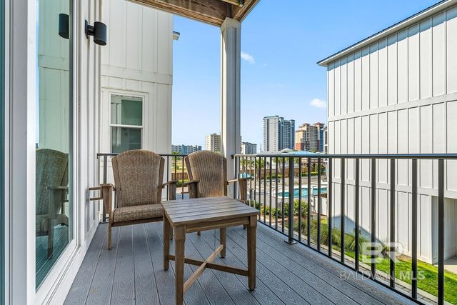 435 E 2nd Avenue F, Gulf Shores, AL 36542