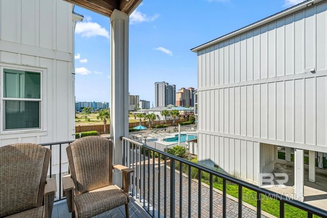 435 E 2nd Avenue F, Gulf Shores, AL 36542