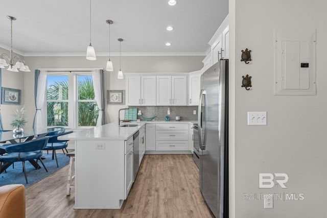 435 E 2nd Avenue F, Gulf Shores, AL 36542