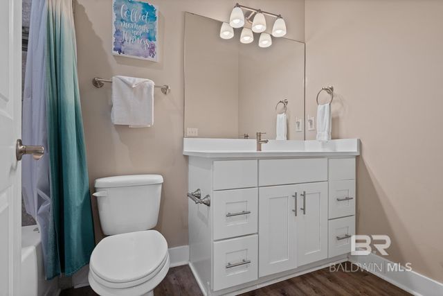 435 E 2nd Avenue F, Gulf Shores, AL 36542