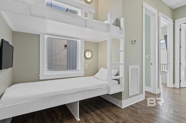 435 E 2nd Avenue F, Gulf Shores, AL 36542