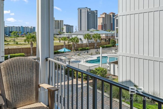 435 E 2nd Avenue F, Gulf Shores, AL 36542