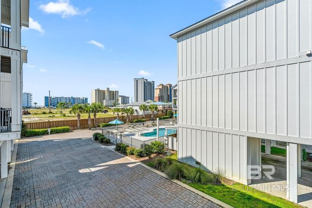 435 E 2nd Avenue F, Gulf Shores, AL 36542