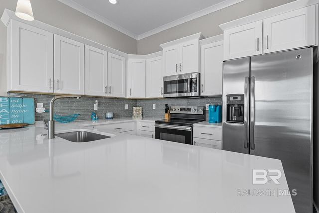 435 E 2nd Avenue F, Gulf Shores, AL 36542