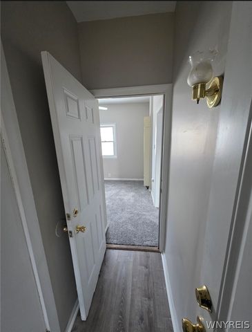 157 14th Street Upper Rear, Buffalo, NY 14213