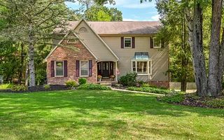 2551 Longmount Drive, Franklin Park, PA 15090