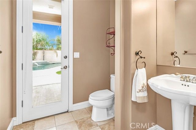 1507 Cromerton, Bakersfield, CA 93311