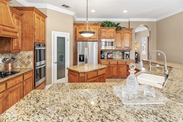 1507 Cromerton, Bakersfield, CA 93311