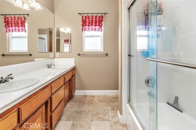 1507 Cromerton, Bakersfield, CA 93311