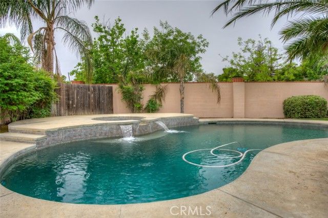 1507 Cromerton, Bakersfield, CA 93311