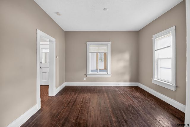 624 N 41st Street, Omaha, NE 68131