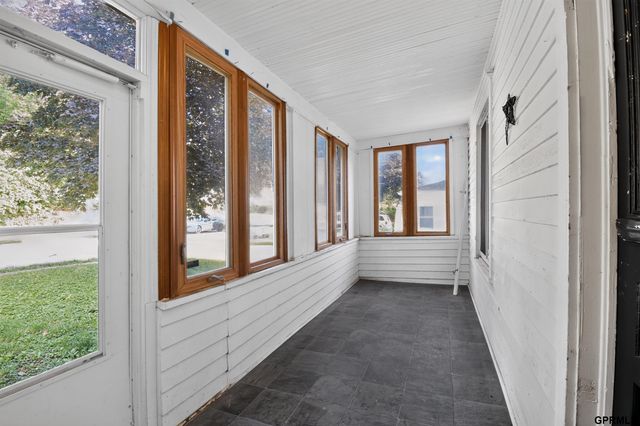 624 N 41st Street, Omaha, NE 68131