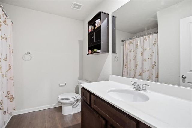 222 Seasons Valley, Pendergrass, GA 30567