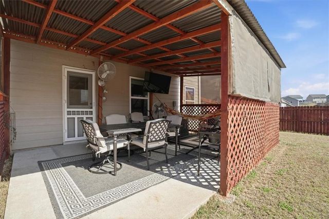 222 Seasons Valley, Pendergrass, GA 30567