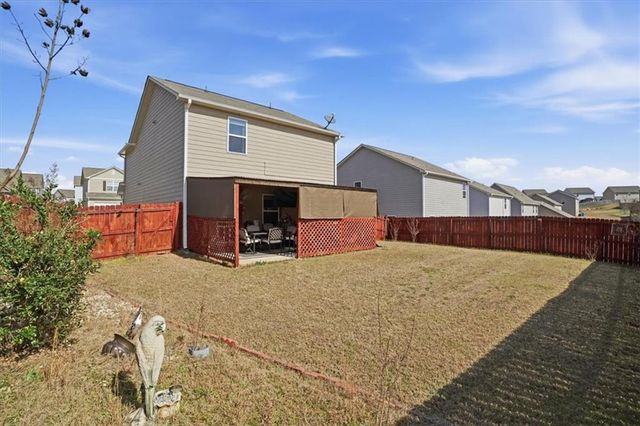 222 Seasons Valley, Pendergrass, GA 30567