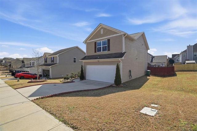 222 Seasons Valley, Pendergrass, GA 30567