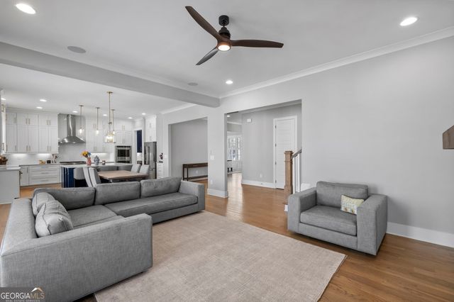 2001 Haley Walk, Woodstock, GA 30188