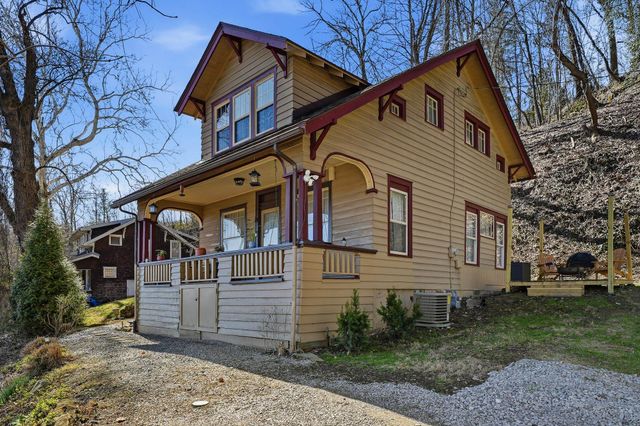 1321 SE MacCorkle Avenue, Charleston, WV 25314