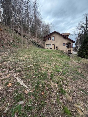 1321 SE MacCorkle Avenue, Charleston, WV 25314