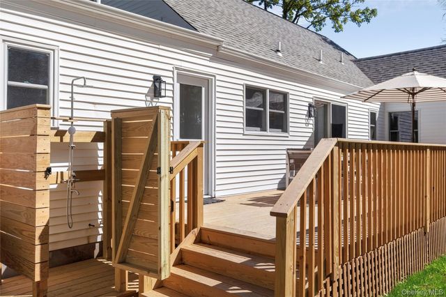 37 School Street, Westhampton Beach, NY 11978