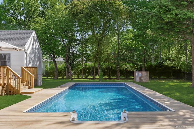 37 School Street, Westhampton Beach, NY 11978