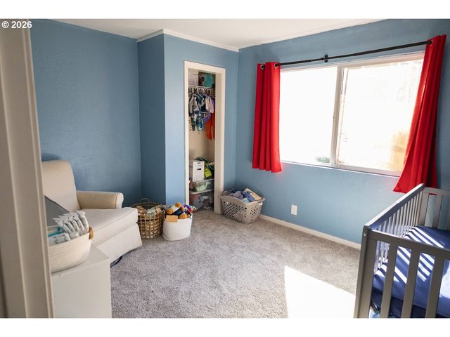 1960 W 25TH Ave, Eugene, OR 97405