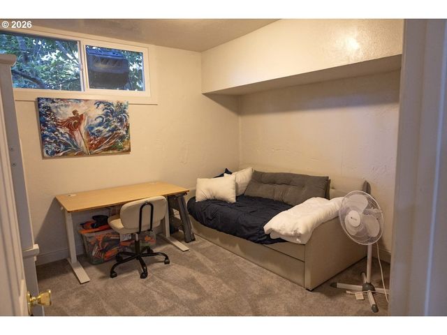 1960 W 25TH Ave, Eugene, OR 97405