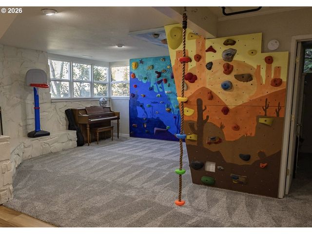 1960 W 25TH Ave, Eugene, OR 97405