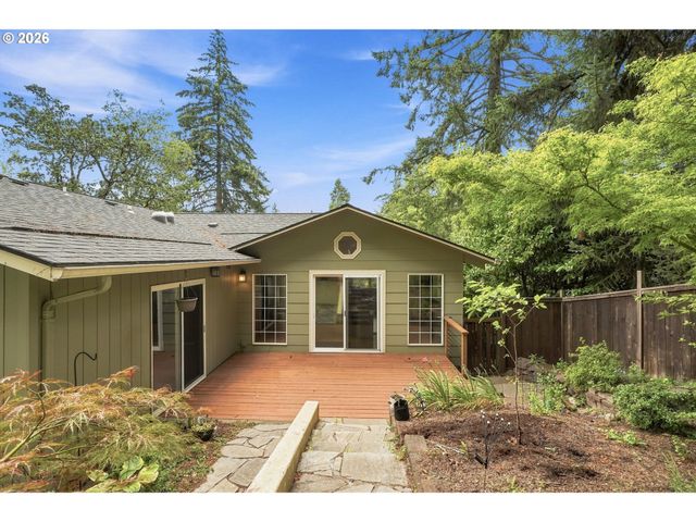 1960 W 25TH Ave, Eugene, OR 97405