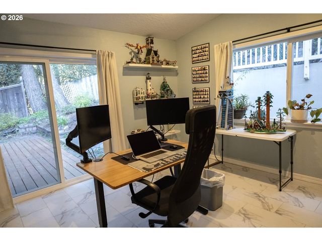 1960 W 25TH Ave, Eugene, OR 97405