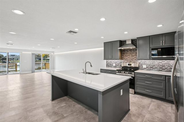 3120 PINE SHADOW DRIVE, Land O Lakes, FL 34639