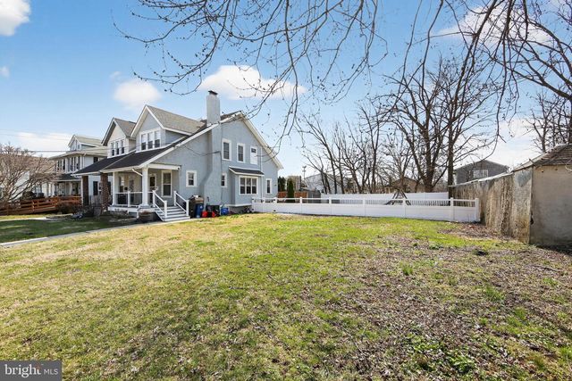 1712 ORCHARD AVE, Folsom, PA 19033